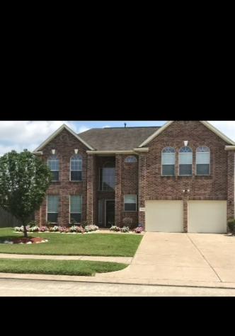 2114 Drake Oak Street Fresno TX 77545