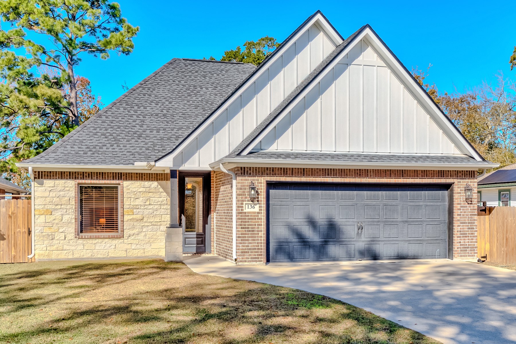 136 Atlanta Avenue Nederland TX 77627
