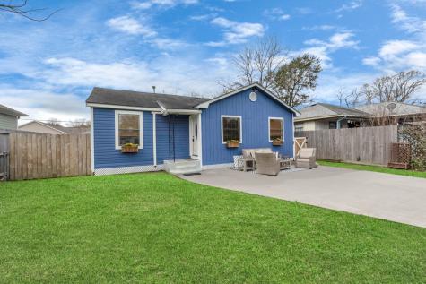 301 18th Avenue N Texas City TX 77590