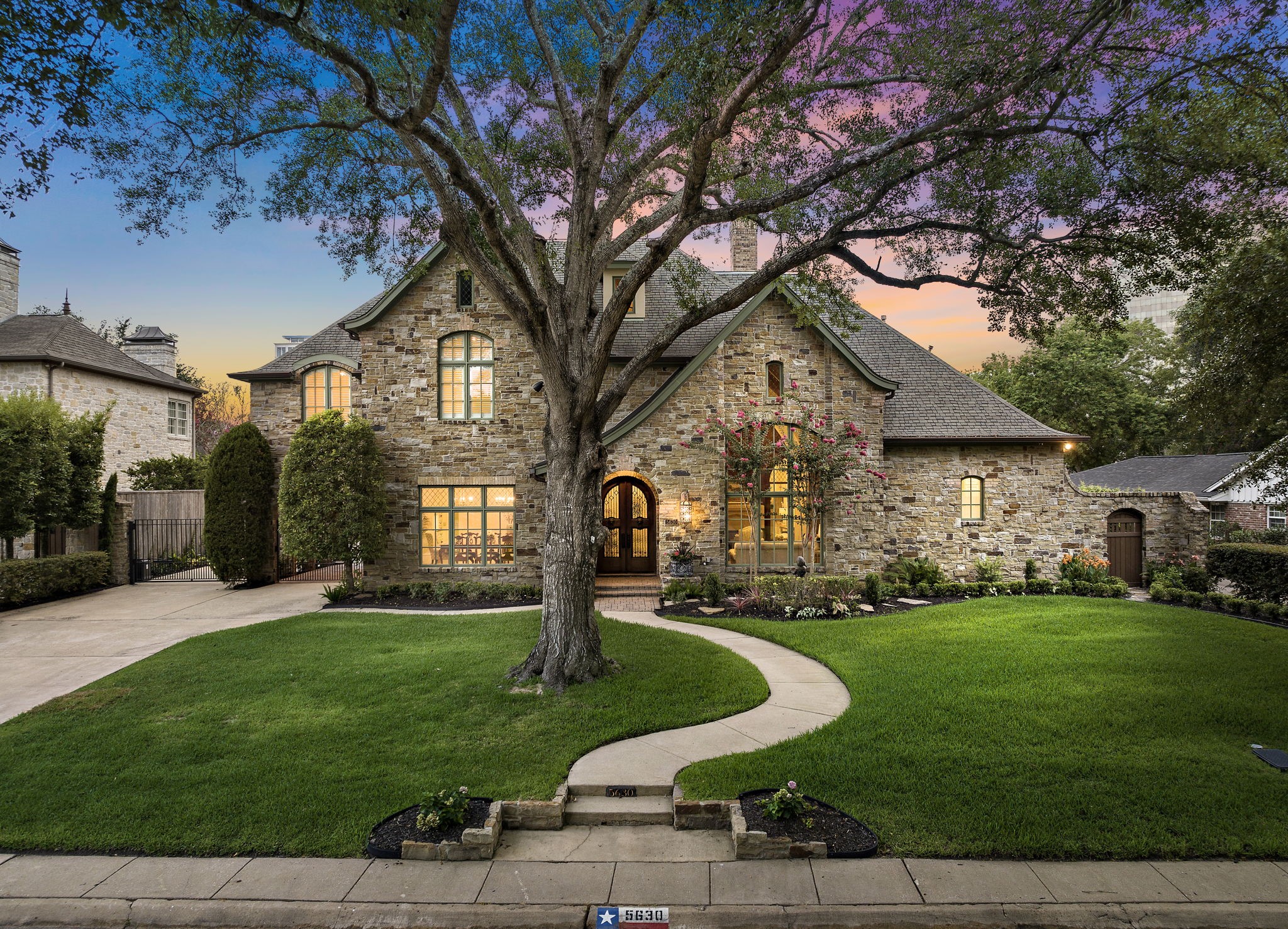 5630 Inwood Drive Houston TX 77056