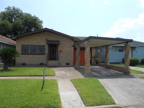 930 W 5th Street Port Arthur TX 77640