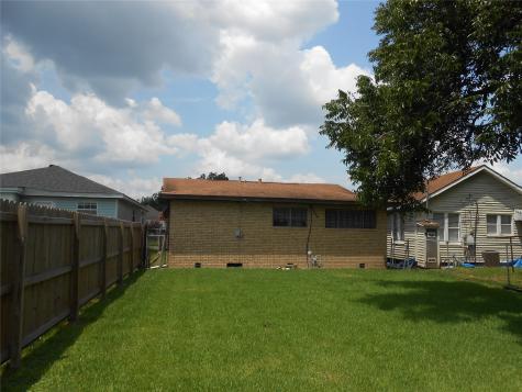 930 W 5th Street Port Arthur TX 77640