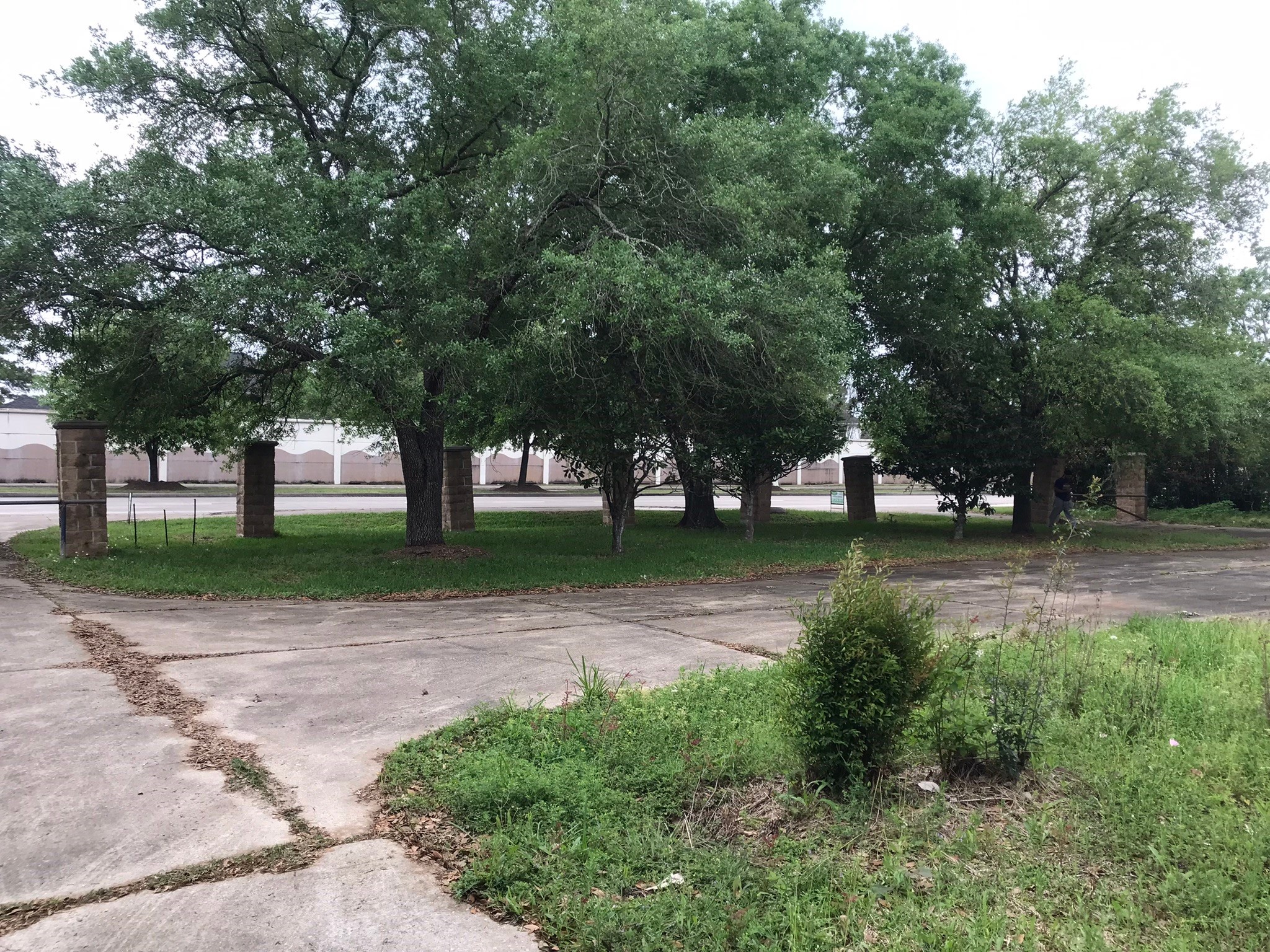 2406 Dixie Farm Road Pearland TX 77581