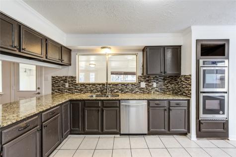 17811 Wake Court Crosby TX 77532