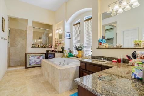 7114 Habersham Avenue Sugar Land TX 77479
