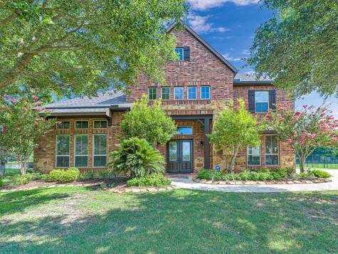 6018 Crystal Water Drive Richmond TX 77406