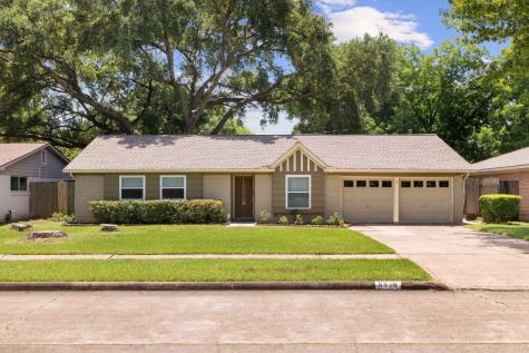 5915 Duxbury Street Houston TX 77035