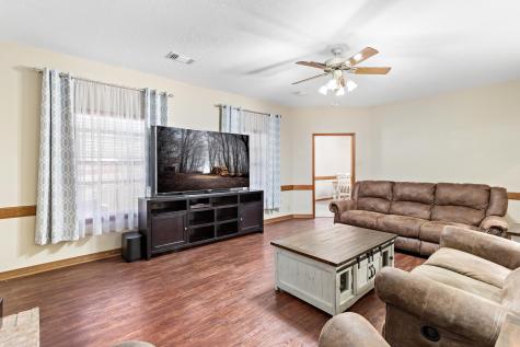 3084 Texas State Highway 63 W Jasper TX 75951