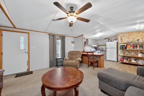 14 County Road 2400 Hull TX 77564