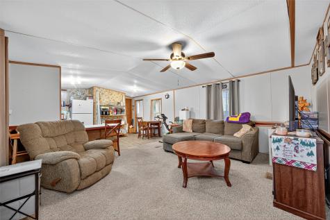 14 County Road 2400 Hull TX 77564