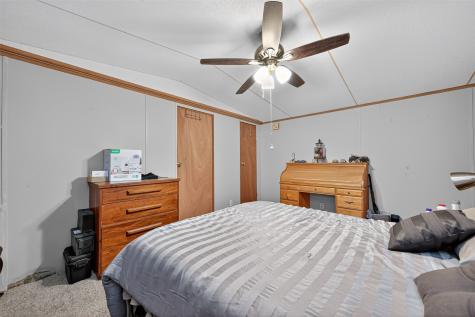 14 County Road 2400 Hull TX 77564