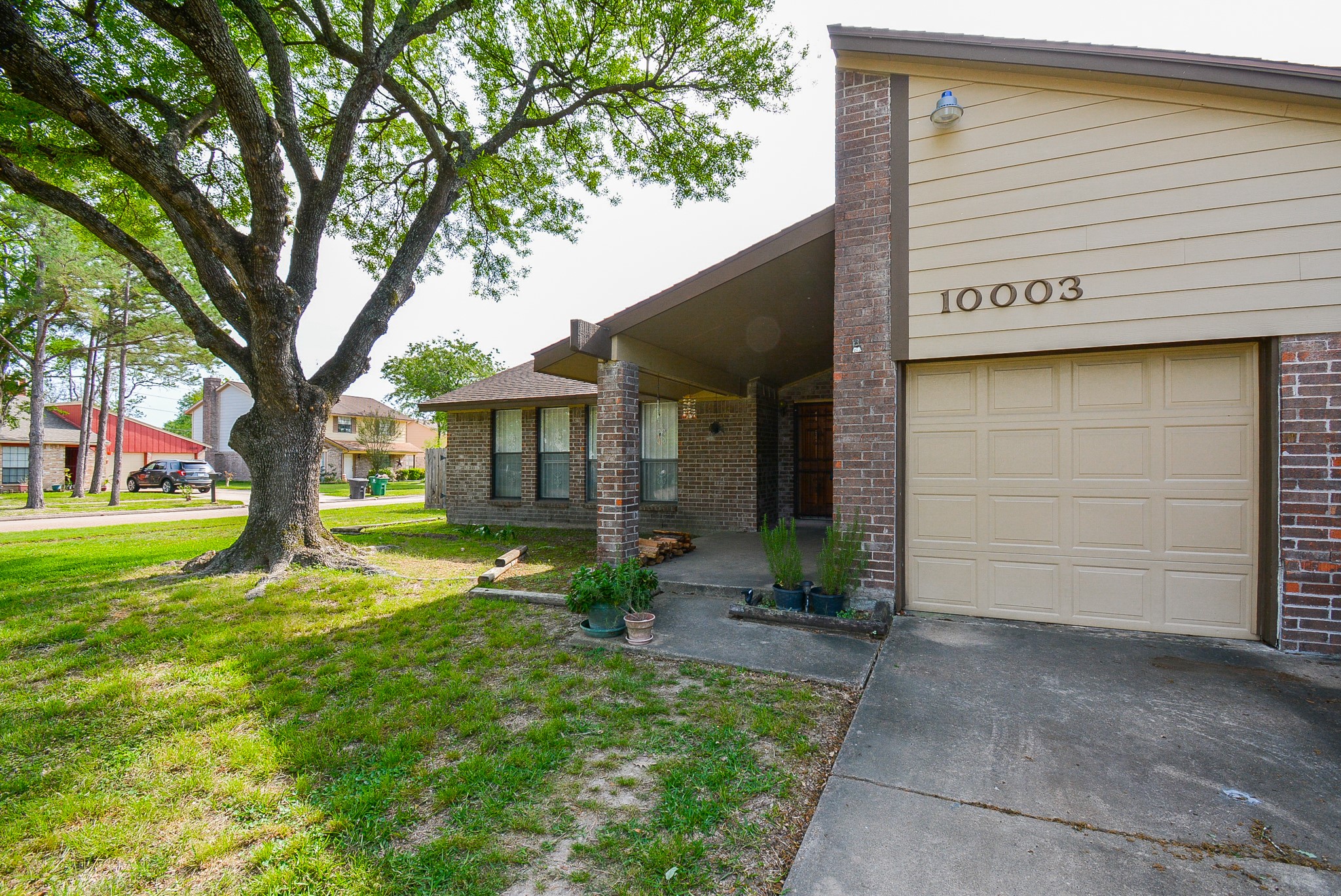 10003 Lost Trail Street Houston TX 77088