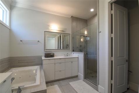 1628 Potomac Houston TX 77057