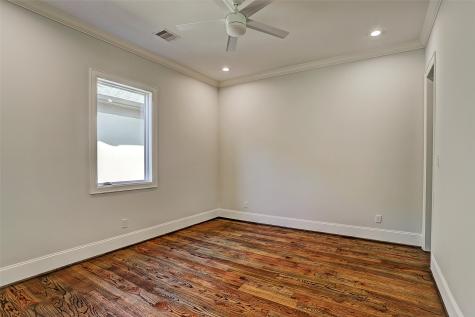 1628 Potomac Houston TX 77057