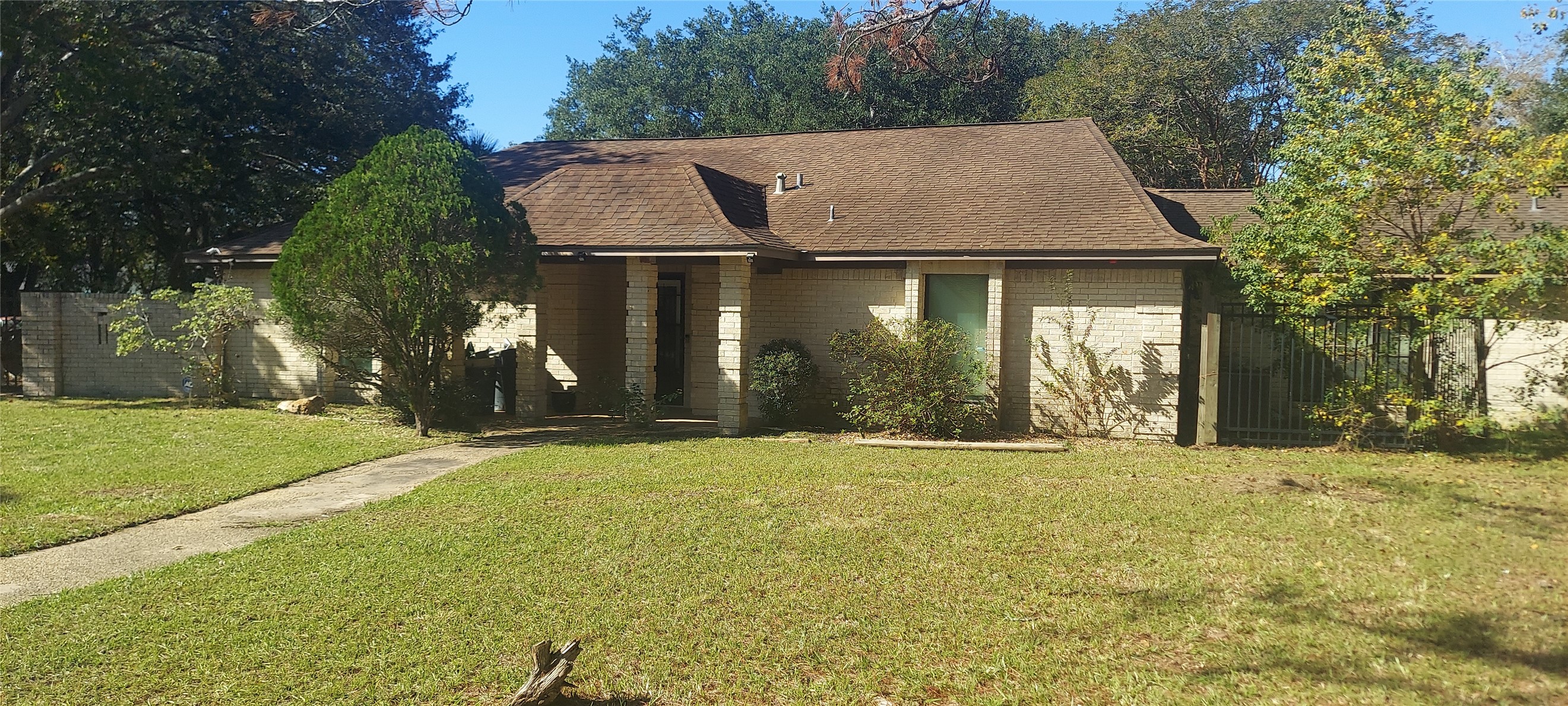 5 Shantilly Lane Bay City TX 77414
