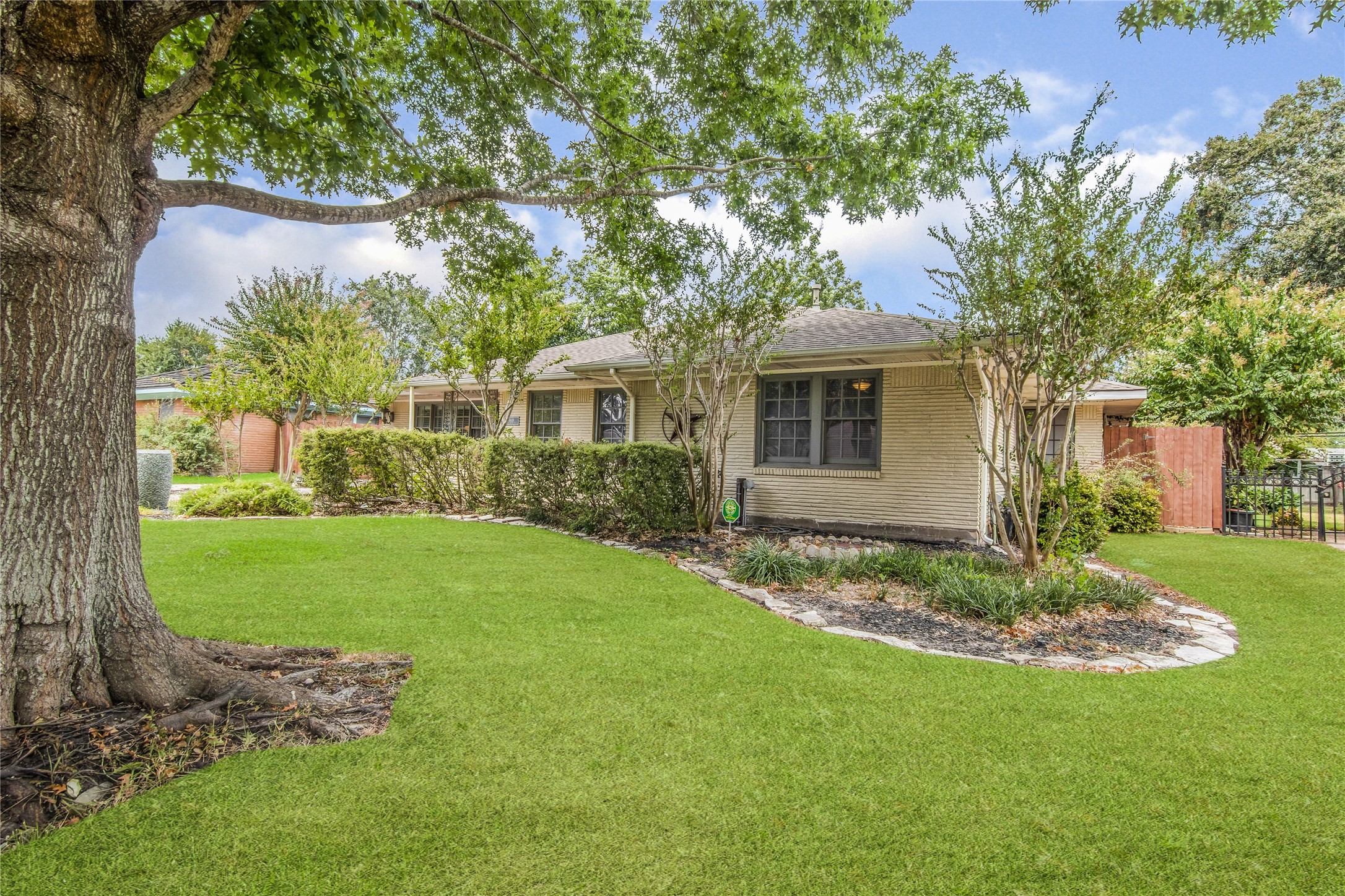 4618 Creekbend Drive Houston TX 77035