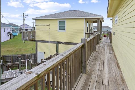 2426 Sand Bar Lane Crystal Beach TX 77650