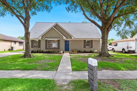 12002 Monticeto Lane Meadows Place TX 77477
