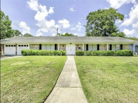 5390 Swallow Drive Beaumont TX 77707