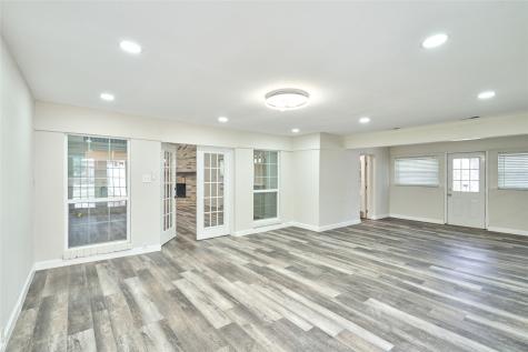 102 Springs Edge Drive Montgomery TX 77356