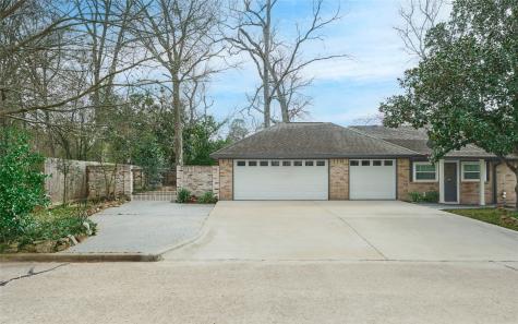 102 Springs Edge Drive Montgomery TX 77356