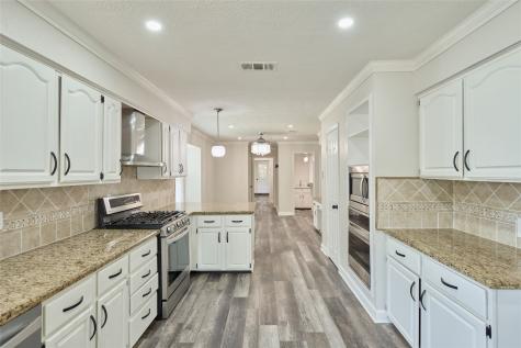 102 Springs Edge Drive Montgomery TX 77356
