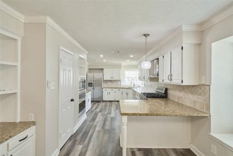 102 Springs Edge Drive Montgomery TX 77356