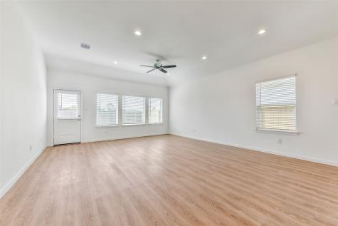 3014 King Oaks Street Baytown TX 77251