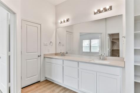 3014 King Oaks Street Baytown TX 77251