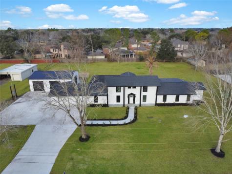 205 Chester Drive Friendswood TX 77546