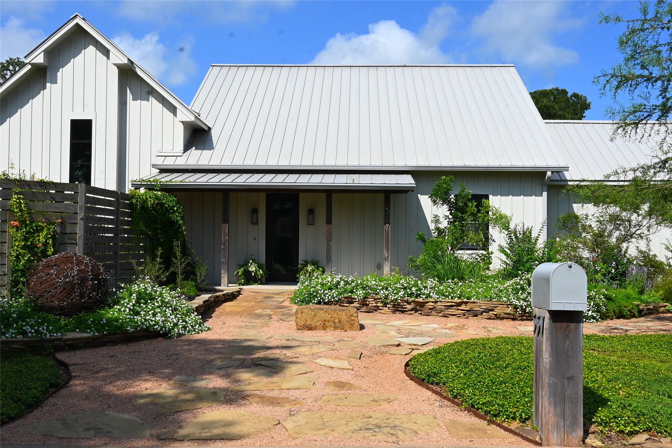 557 N Monroe Street La Grange TX 78945