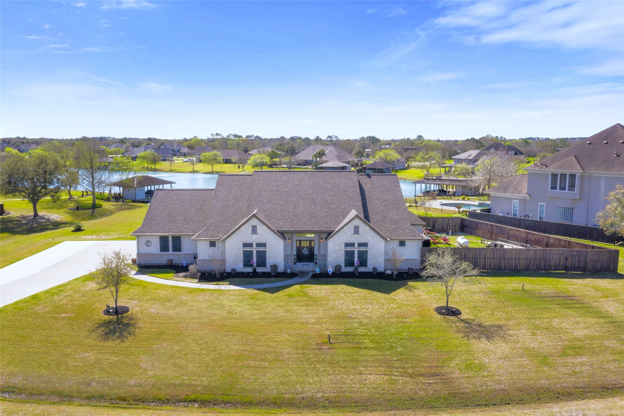 122 Lago Circle Drive N Santa Fe TX 77517
