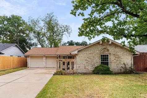 6338 Maple Hill Drive Houston TX 77088