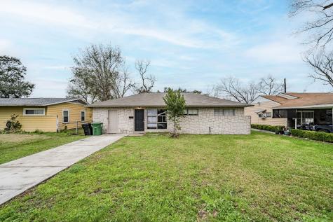 5743 Beldart Street Houston TX 77033