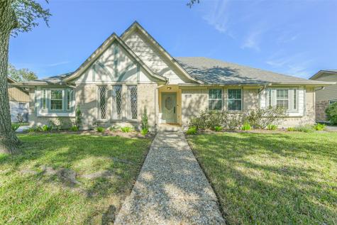 1107 Woodhorn Drive Houston TX 77062