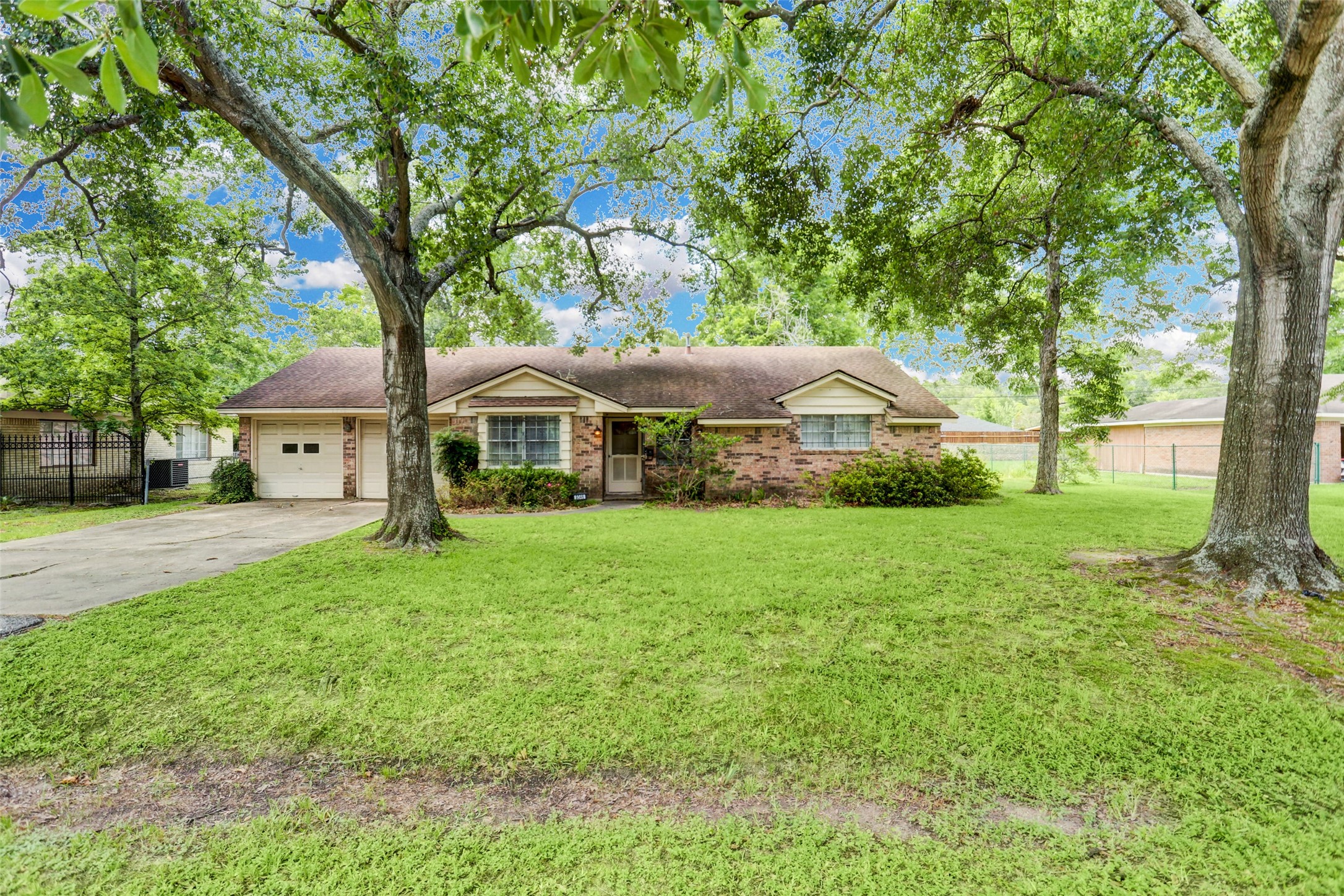 9346 Livernois Road Houston TX 77080