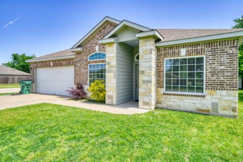 1104 Jennifer Street Madisonville TX 77864