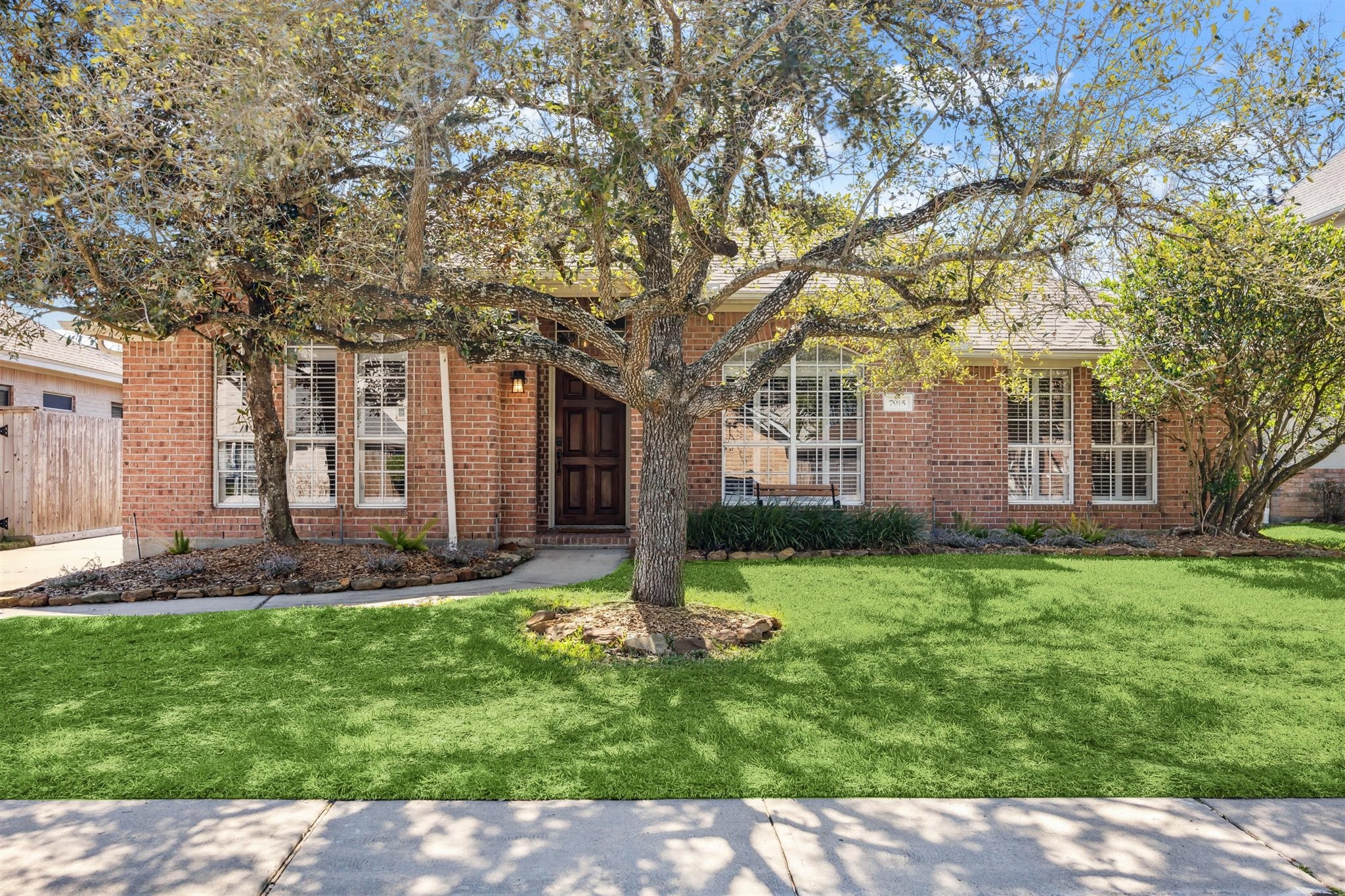 7915 N Wellington Court Houston TX 77055