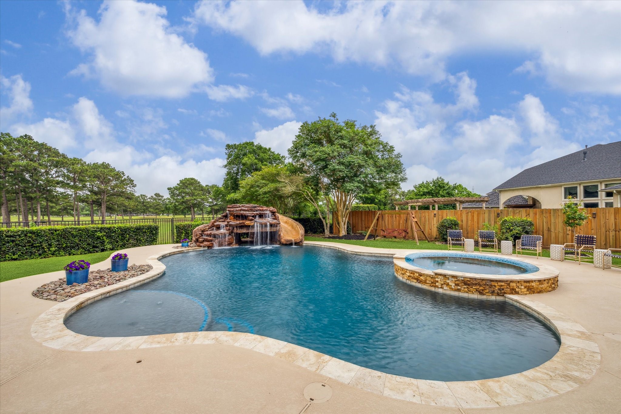 1401 Cabot Lakes Drive League City TX 77573