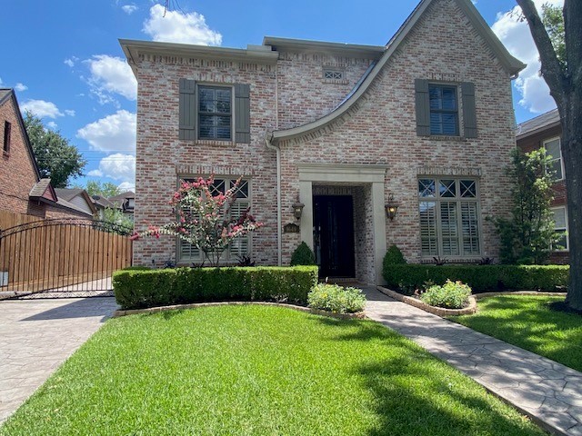 1649 Harold Street Houston TX 77006