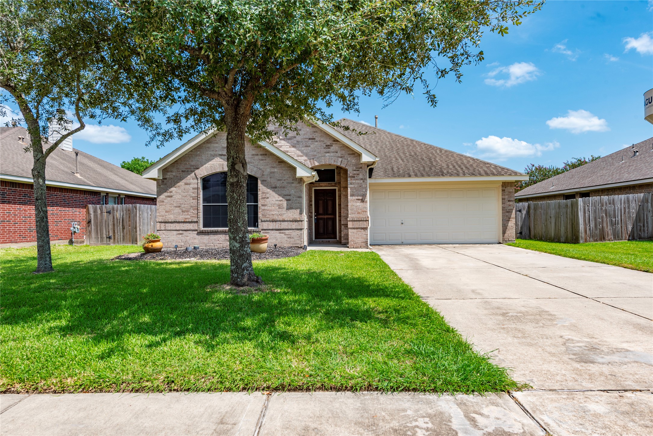 608 Manor Ridge Lane League City TX 77573