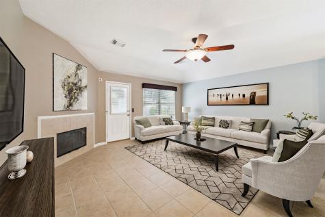 4731 Pin Oak Creek Lane Kingwood TX 77345