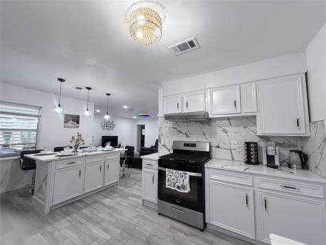 5420 Avenue O Galveston TX 77551