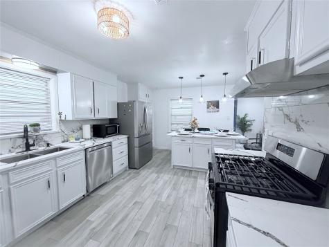5420 Avenue O Galveston TX 77551