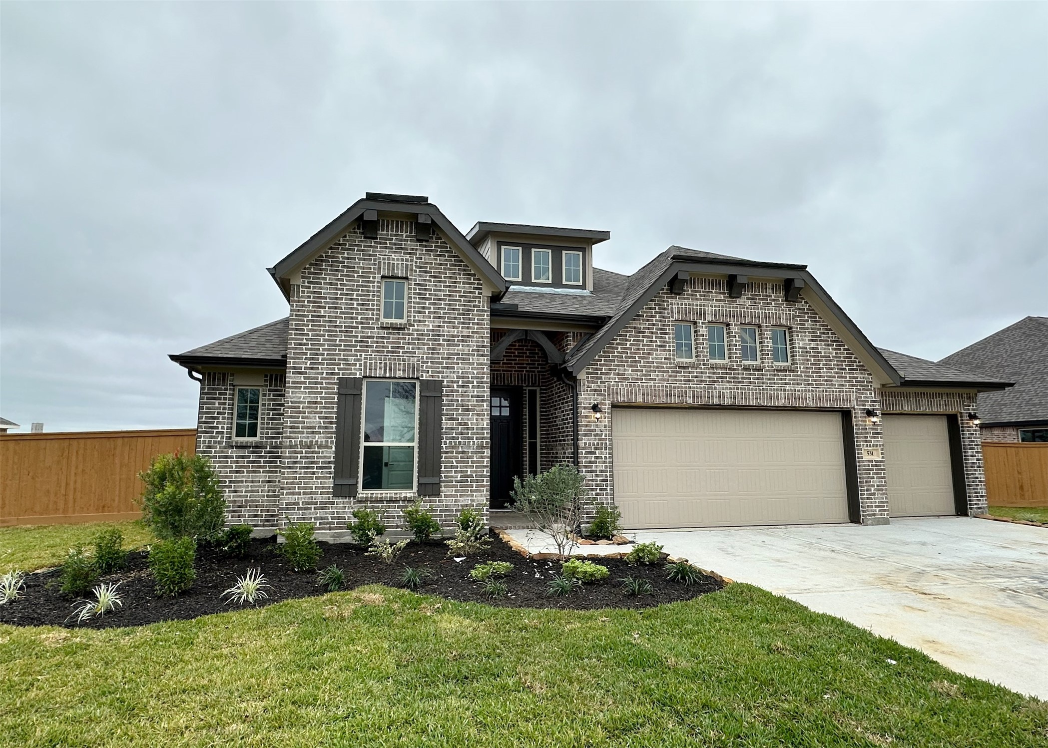 531 Salado Trail Dayton TX 77535