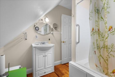 501 W Moore Moulton TX 77975