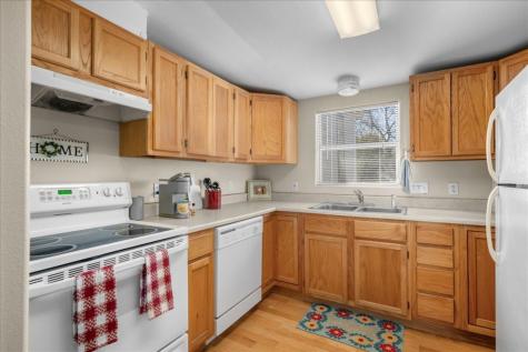 501 W Moore Moulton TX 77975