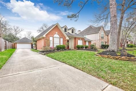 4414 Pine Breeze Drive Kingwood TX 77345