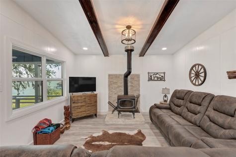 354 Edgewater Way Point Blank TX 77364