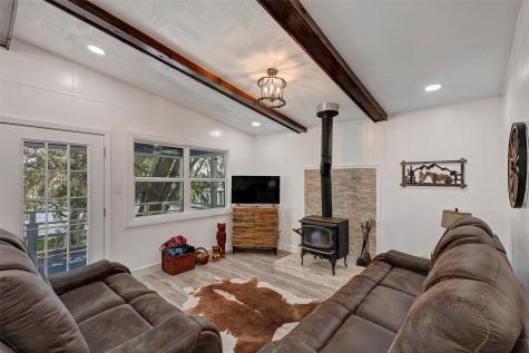 354 Edgewater Way Point Blank TX 77364